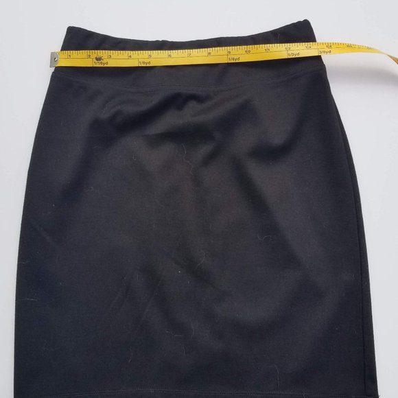Black pencil skirt - Picture 3 of 5